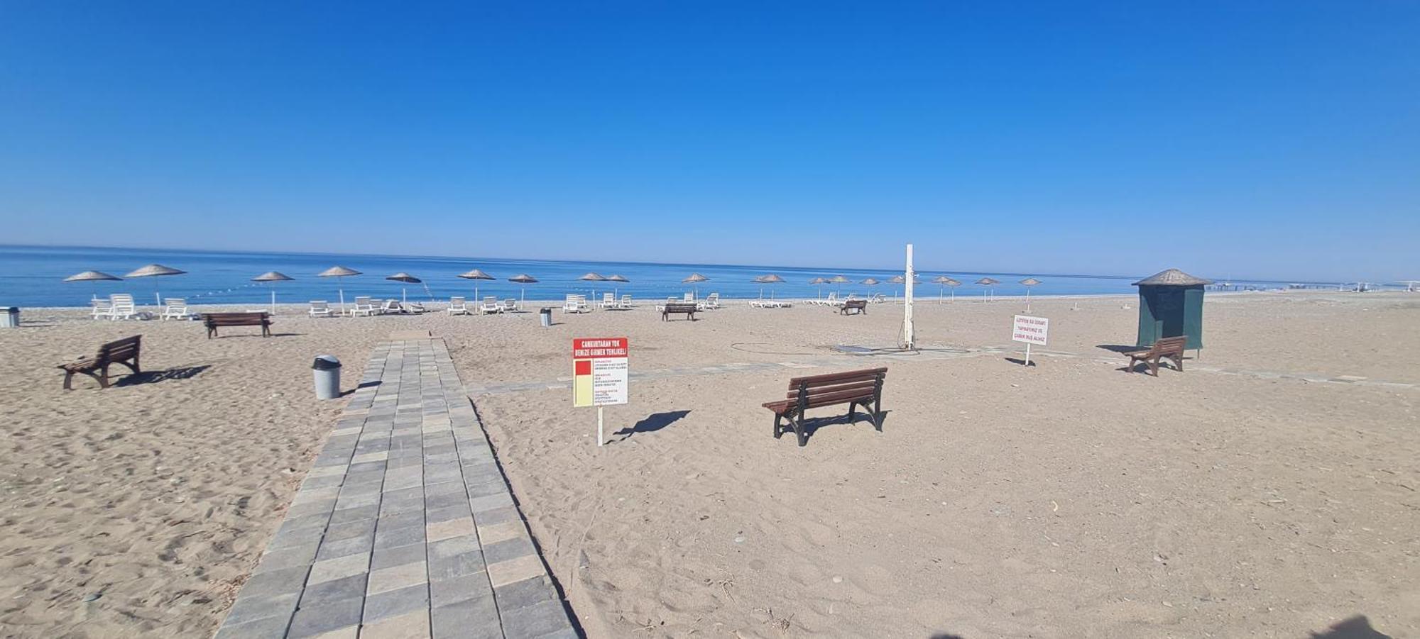 Triblex Villa I Private Beach I Walking Distance To The Sea 300 Meters Side Luaran gambar